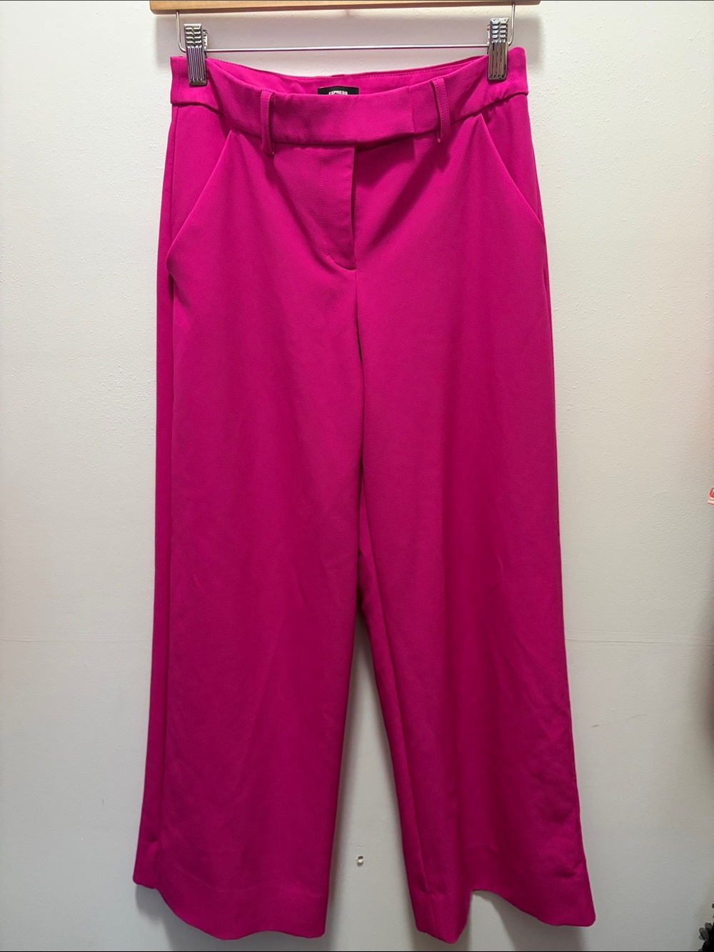 Express Editor Mid-Rise Wide Leg Pants in Fuchsia